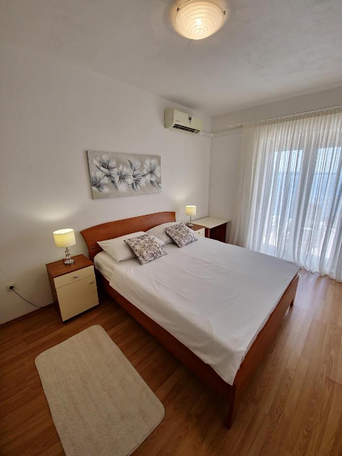 Apartments Cacija Trogir Bagian luar foto